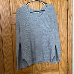 Calvin Klein long sleeve grey heavy sweater. No stains or tears.